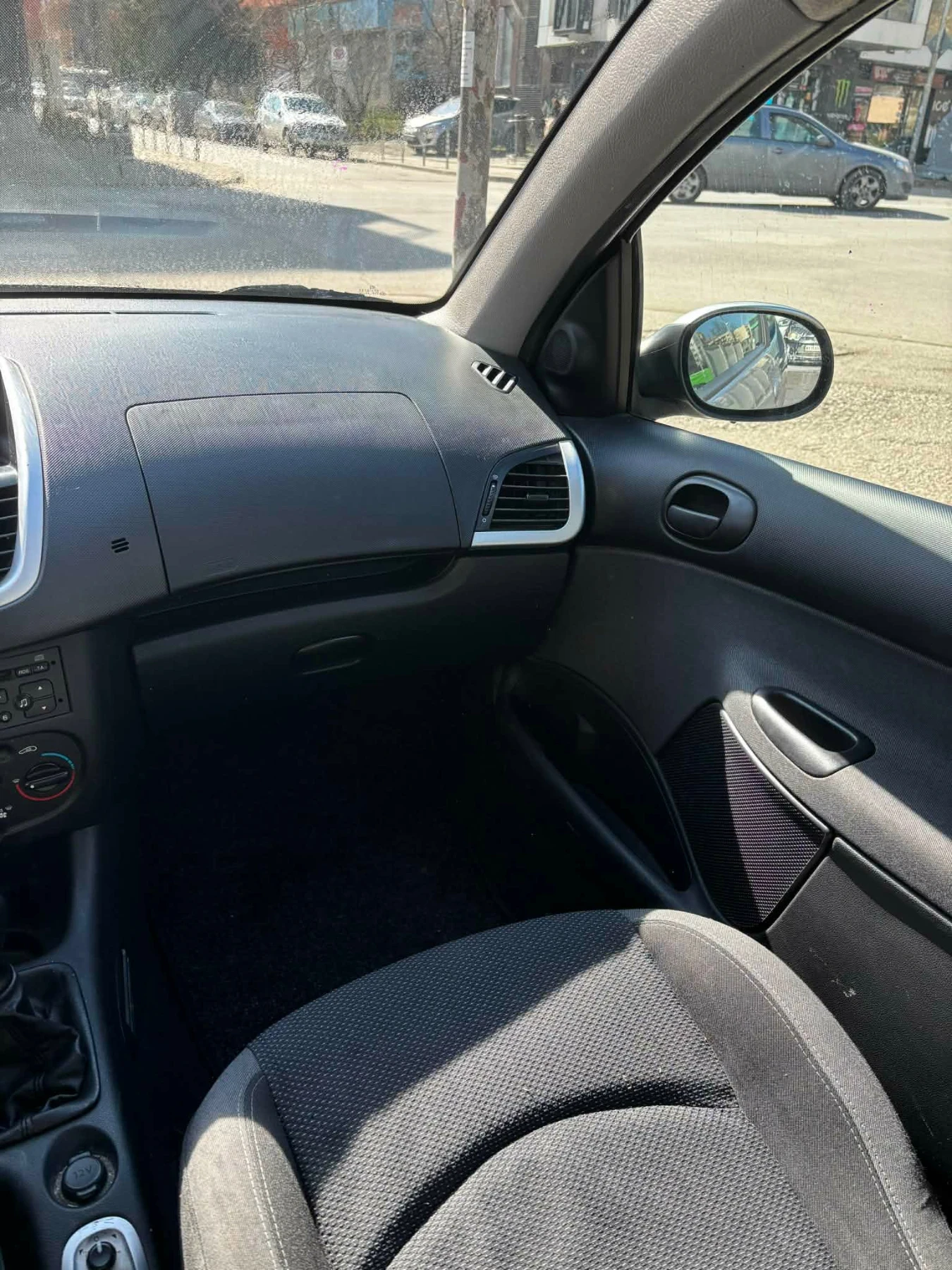 Peugeot 206, снимка 4 - Автомобили и джипове - 53980154