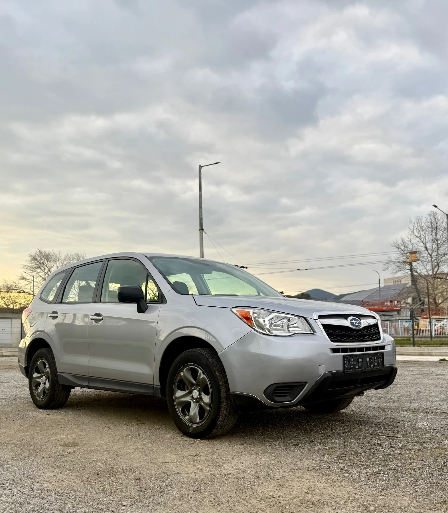Subaru Forester 2.5i 4x4 перфектен, снимка 8 - Автомобили и джипове - 53999729