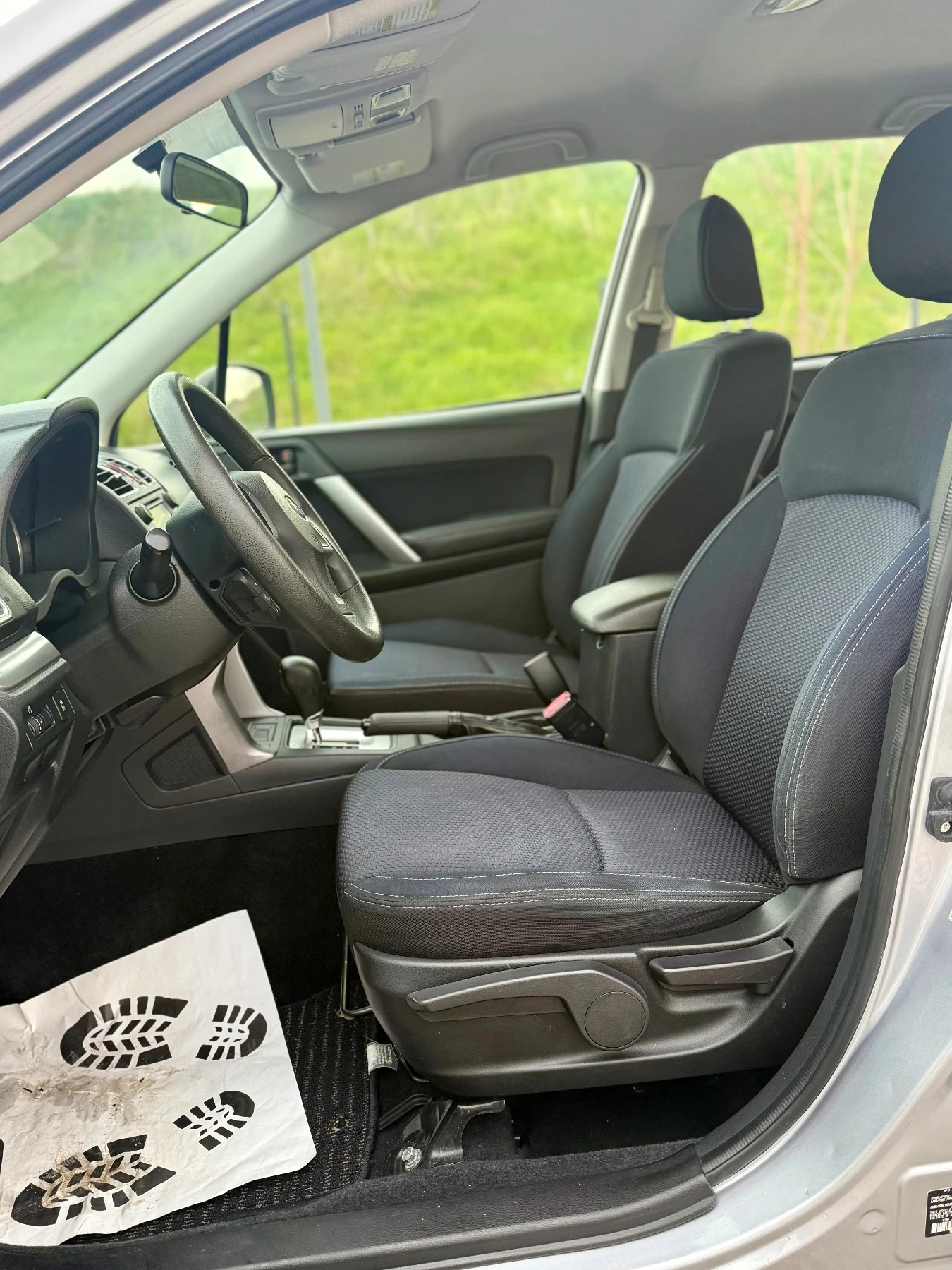 Subaru Forester 2.5i 4x4 перфектен, снимка 10 - Автомобили и джипове - 53999729