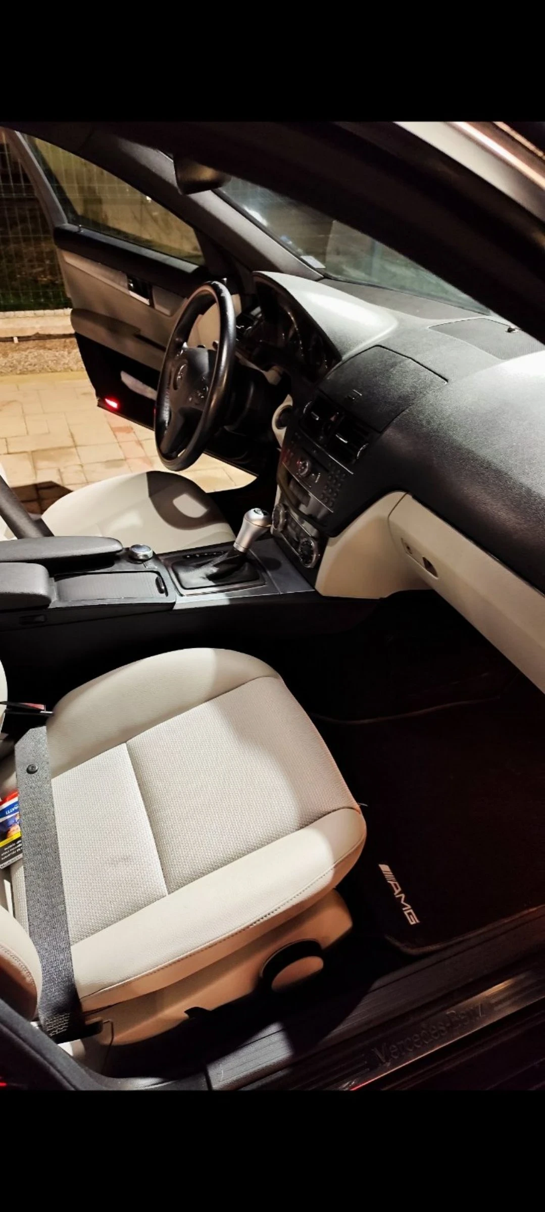 Mercedes-Benz C 320, снимка 4 - Автомобили и джипове - 54017772