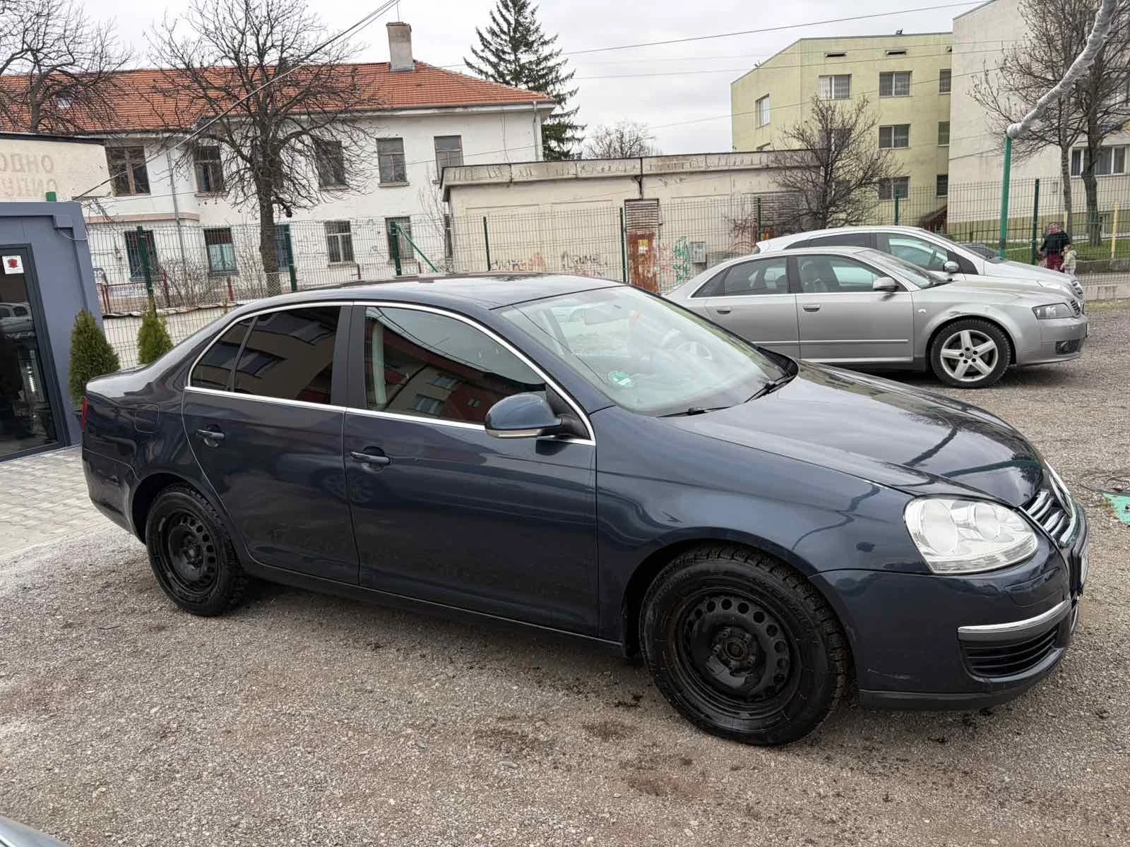 VW Jetta 1.8 TSI, снимка 4 - Автомобили и джипове - 54019257