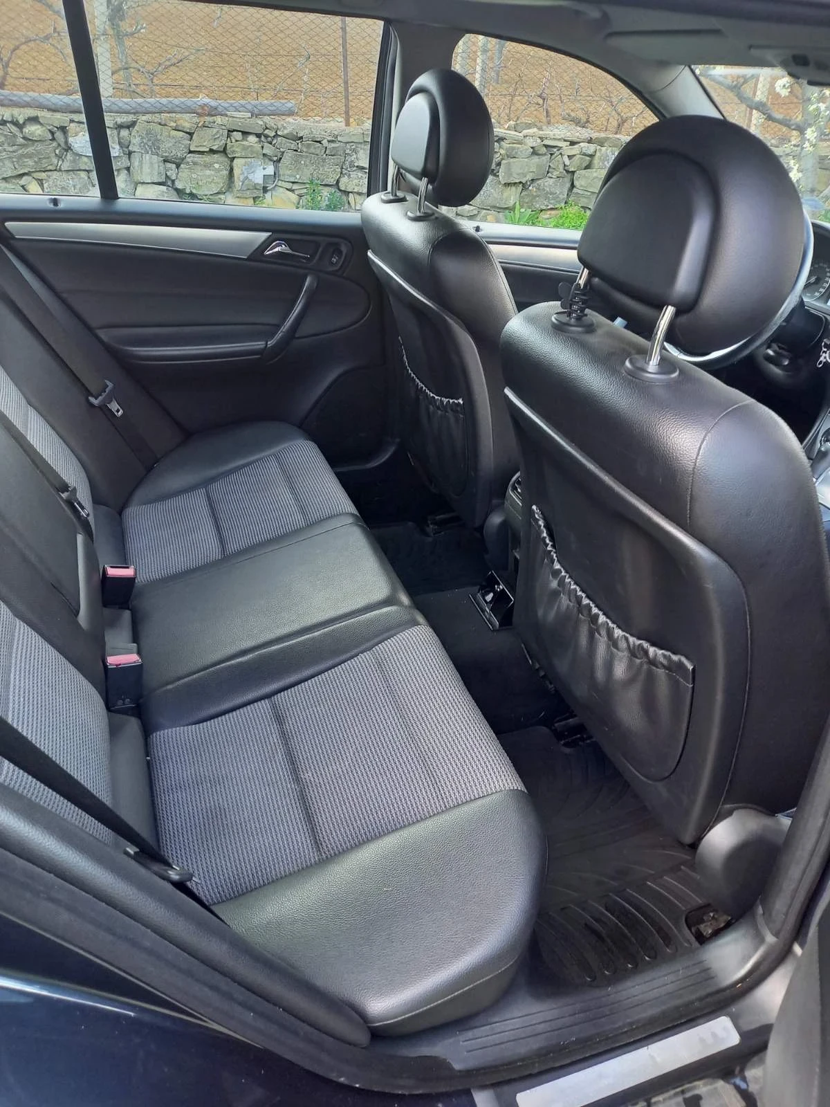 Mercedes-Benz C 270 CDI Avantgard, снимка 8 - Автомобили и джипове - 54113394