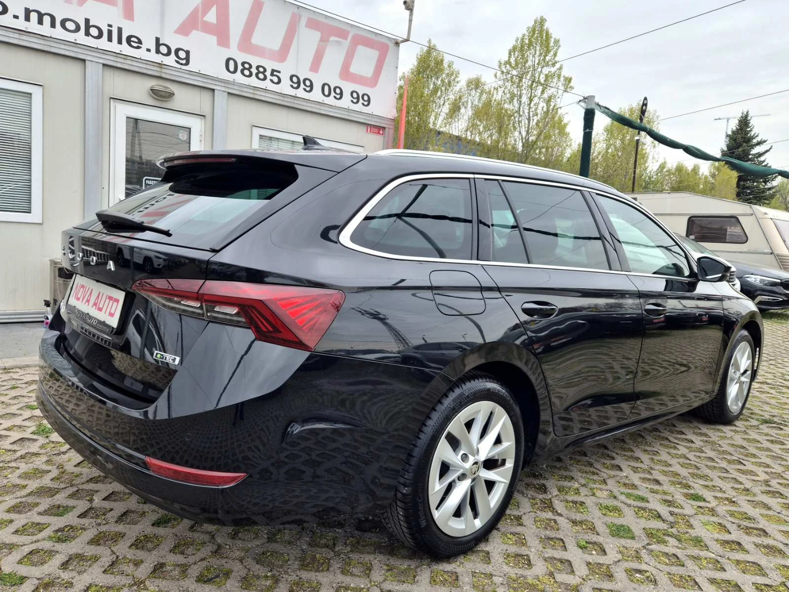 Skoda Octavia 1.5-E TEC-150кс-DSG-104000км-СУПЕР СЪСТОЯНИЕ, снимка 4 - Автомобили и джипове - 54220262