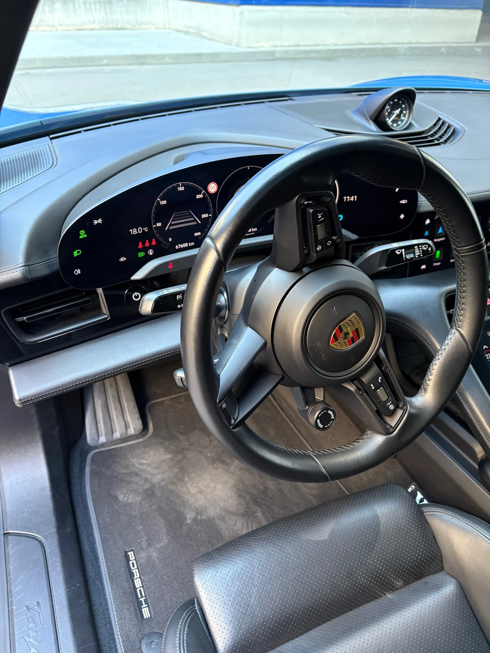 Porsche Taycan 4 гаранция до20.01.2027, снимка 4 - Автомобили и джипове - 54424911