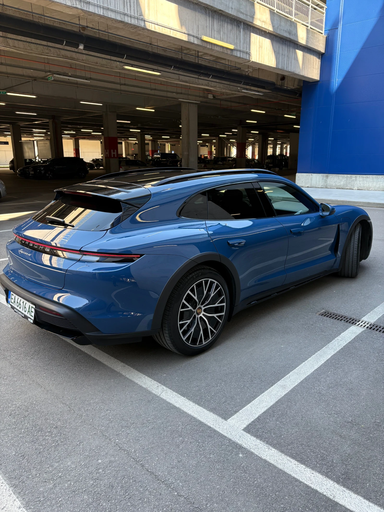 Porsche Taycan 4 гаранция до20.01.2027, снимка 5 - Автомобили и джипове - 54424911