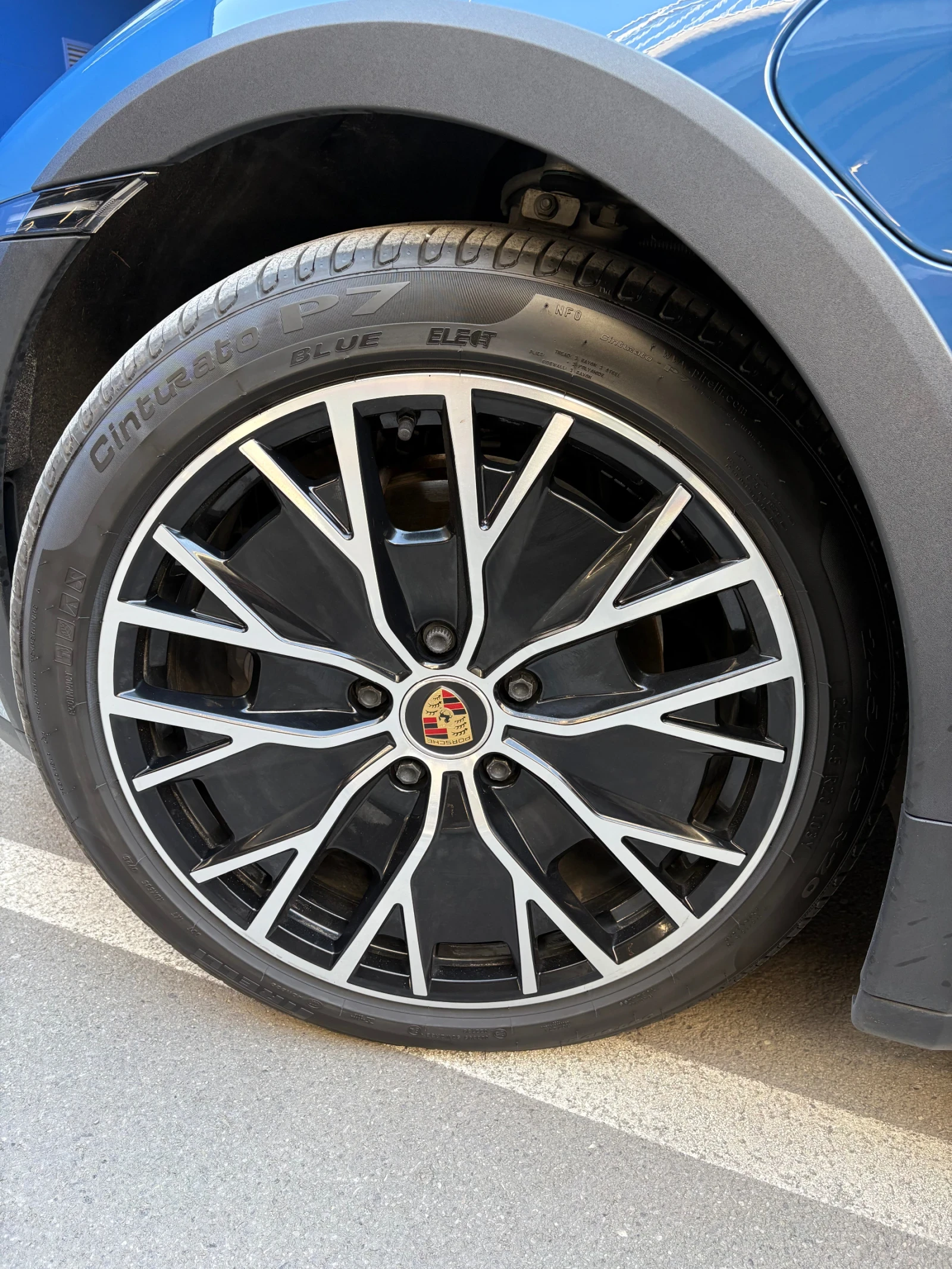 Porsche Taycan 4 гаранция до20.01.2027, снимка 9 - Автомобили и джипове - 54424911