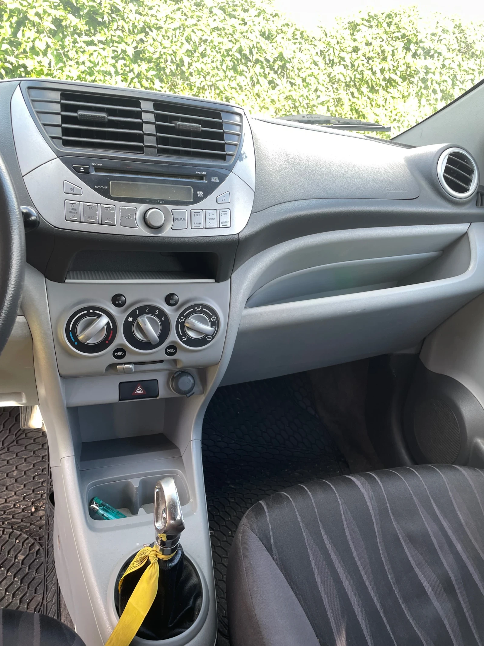 Nissan Pixo, снимка 9 - Автомобили и джипове - 54825016