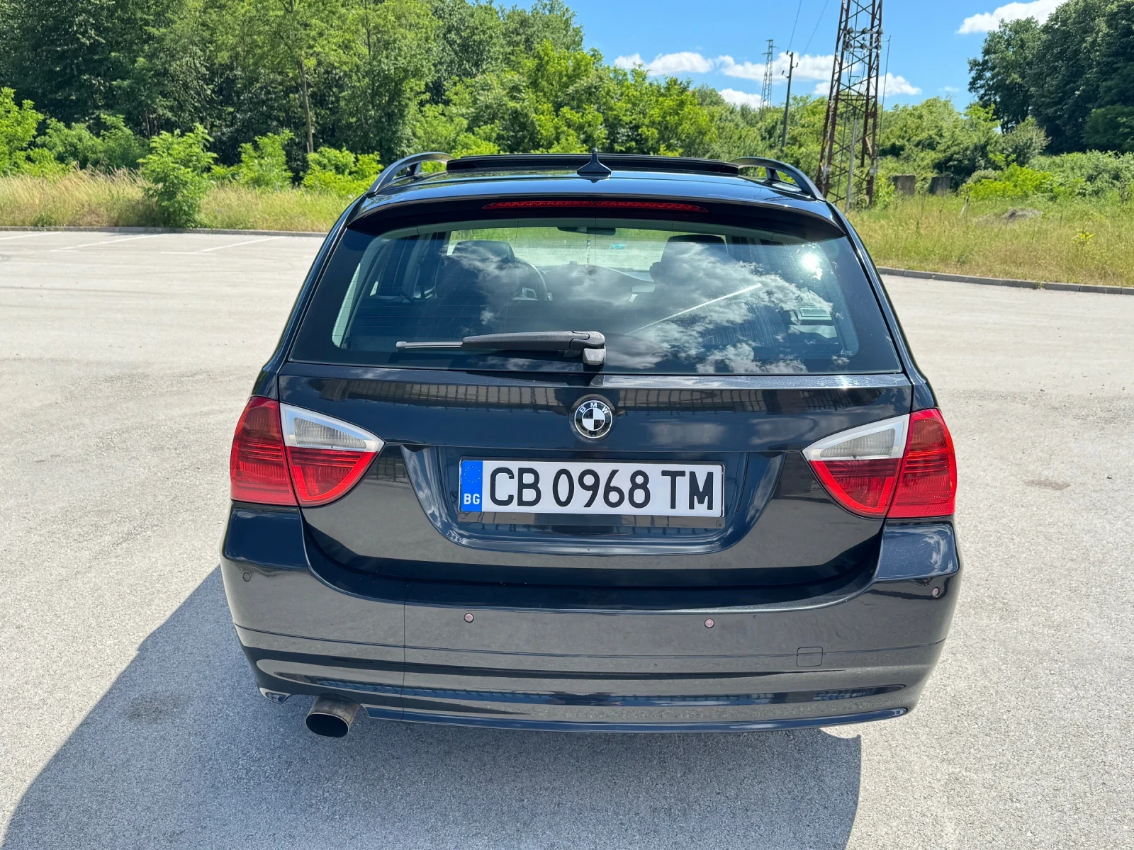 BMW 320 2.0d 163k.c. * Panorama * Navi * Подгрев * Hi-fi, снимка 4 - Автомобили и джипове - 54903732
