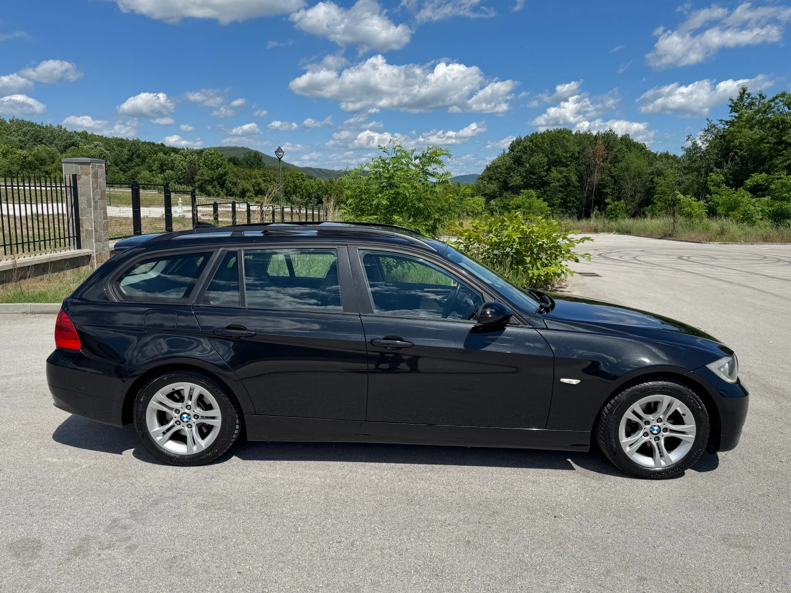 BMW 320 2.0d 163k.c. * Panorama * Navi * Подгрев * Hi-fi, снимка 6 - Автомобили и джипове - 54903732