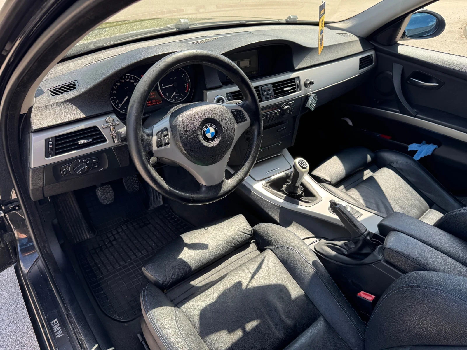 BMW 320 2.0d 163k.c. * Panorama * Navi * Подгрев * Hi-fi, снимка 9 - Автомобили и джипове - 54903732