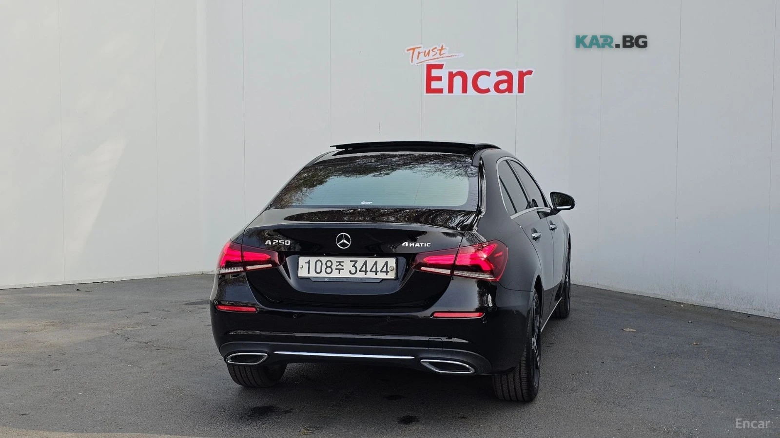 Mercedes-Benz A 250 AMG* DIGITAL* ПАМЕТ* ПОДГРЕВ* КАМЕРА, снимка 4 - Автомобили и джипове - 55380309