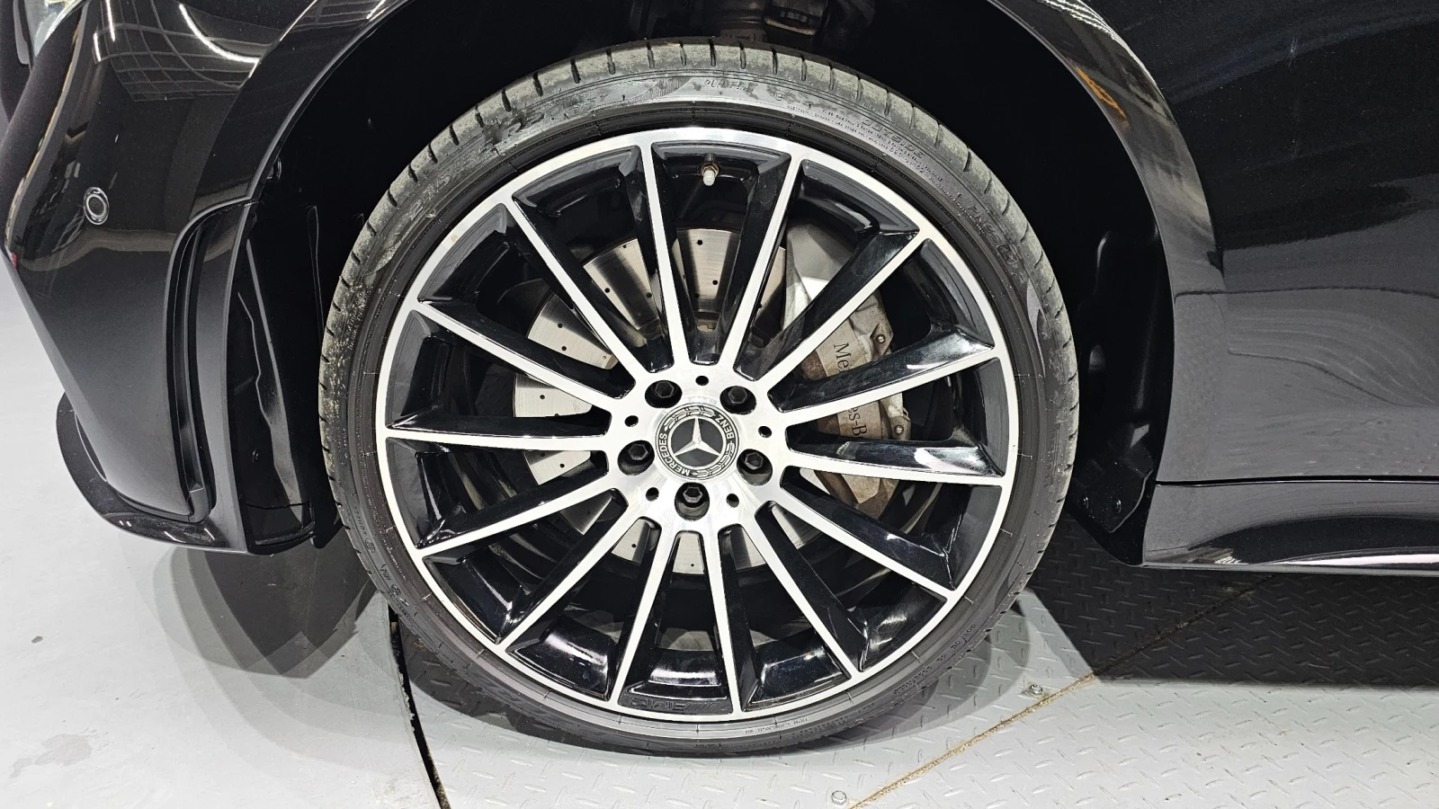 Mercedes-Benz CLS 450 4MATIC AMG Line, снимка 5 - Автомобили и джипове - 55542316