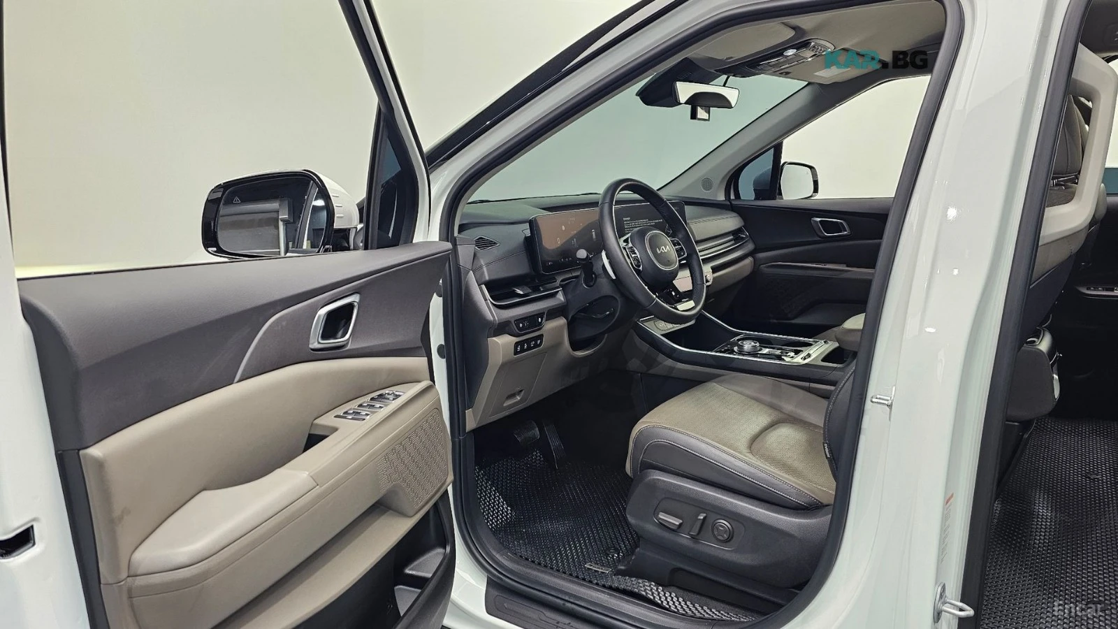 Kia Carnival NOBLESSE* 7МЕСТЕН* ДИСТРОНИК* КАМЕРА* ОБДУХВАНЕ* , снимка 8 - Автомобили и джипове - 55692498