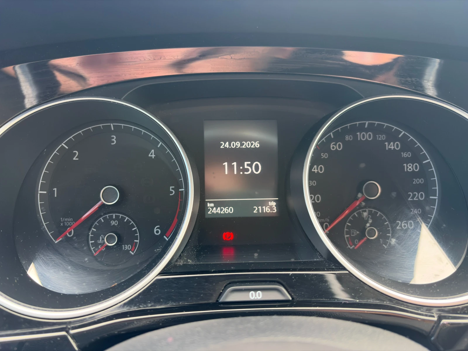 VW Touran, снимка 10 - Автомобили и джипове - 56226811