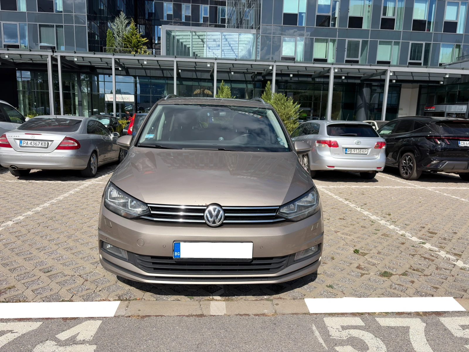 VW Touran, снимка 2 - Автомобили и джипове - 56226811