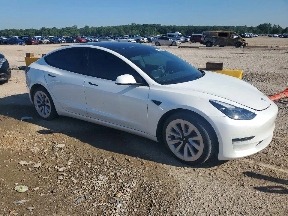 Tesla Model 3 Rwd / Carfax / Лизинг, снимка 4 - Автомобили и джипове - 56295744