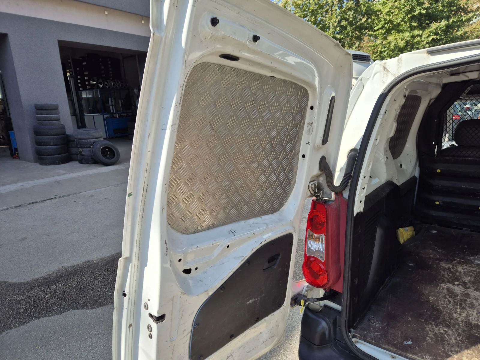 Citroen Berlingo Нов внос , снимка 6 - Автомобили и джипове - 56303694