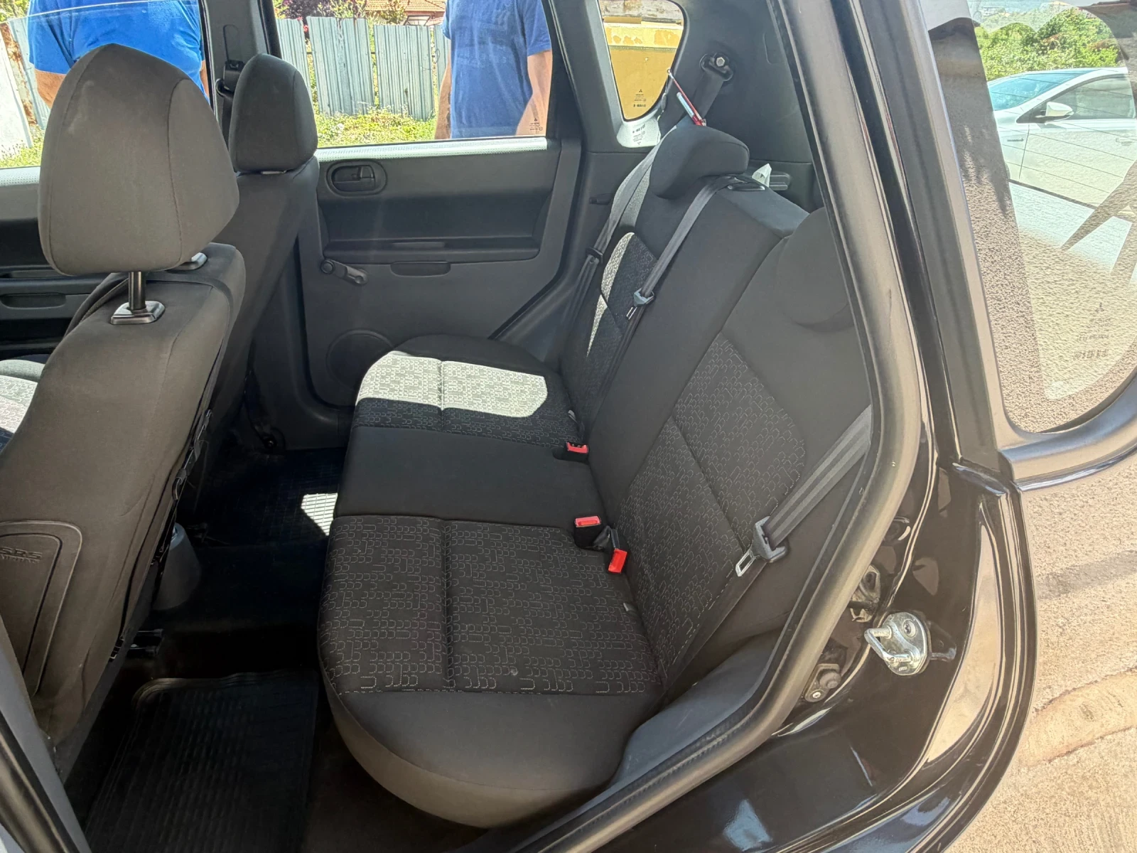 Mitsubishi Colt, снимка 5 - Автомобили и джипове - 56431608