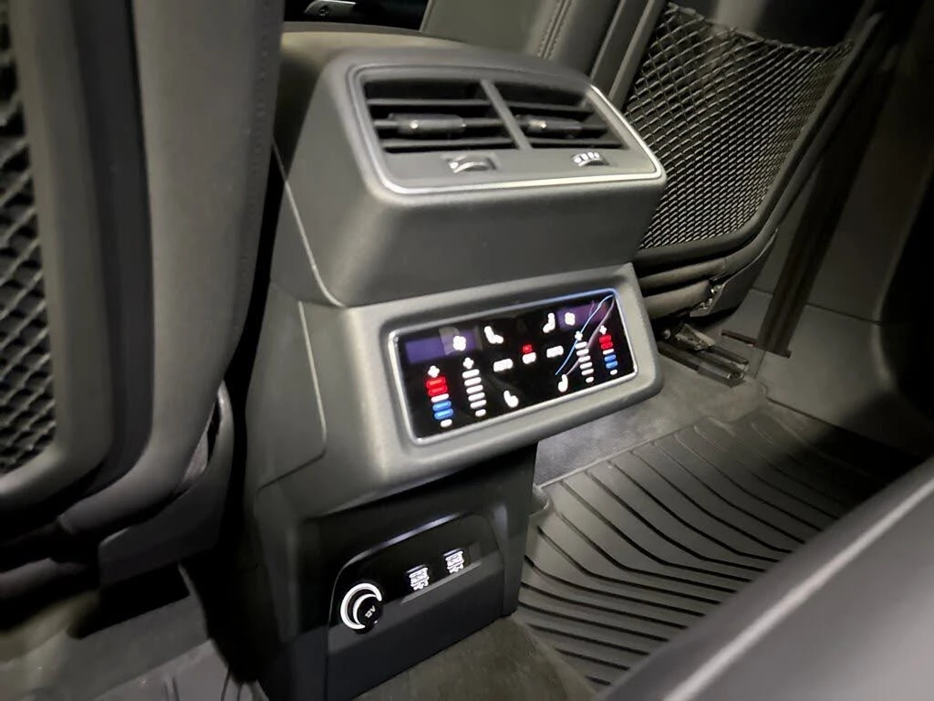 Audi E-Tron TECHNIK* 4X4* �����* �����* ����* 360* ������ ���� | Mobile.bg � ����������� 15