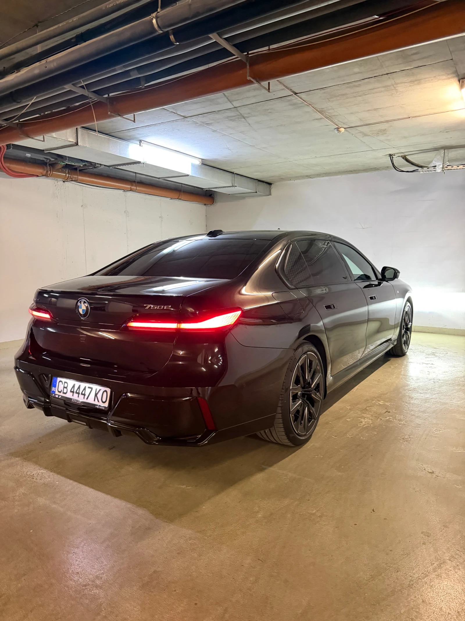 BMW 750 M Sport Pro Individual/� �������� | Mobile.bg � ����������� 10