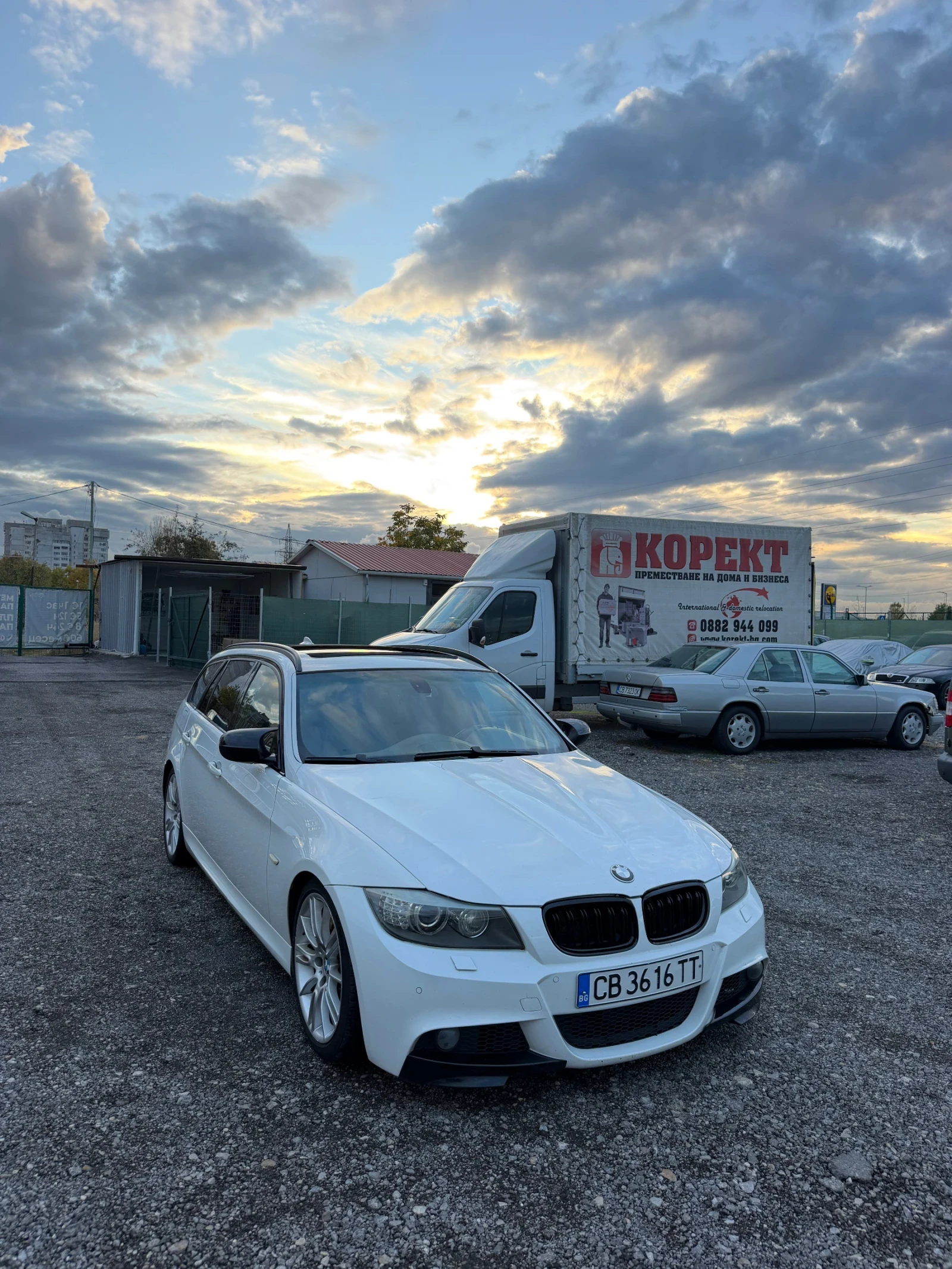 BMW 325 M pack/ Keyless/ PANO, снимка 3 - Автомобили и джипове - 56620887