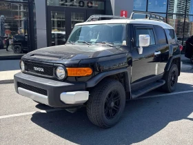 Toyota Fj cruiser 4WD * ГЛАВНО ПРЕДСТАВИТЕЛСТВО НА MAZDA* , снимка 1