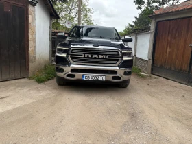 Dodge RAM 1500 5.7 HEMI LARAMIE, снимка 1