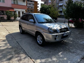 Hyundai Tucson * TOP* ОРИГИНАЛНА ГАЗ - НОВИ ГУМИ, снимка 7