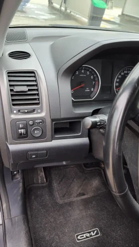 Honda Cr-v - 10000 € / 19558.30 лв. - 33658680 10