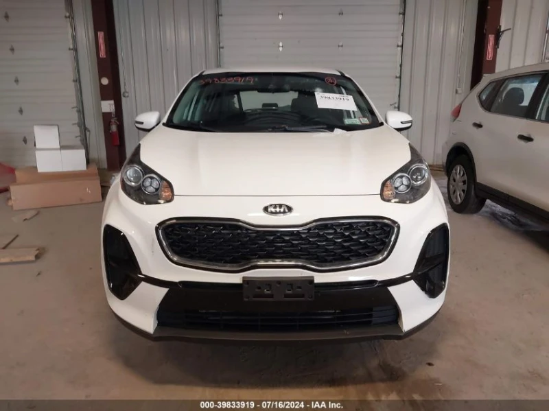 Kia Sportage LX, снимка 11 - Автомобили и джипове - 48569430