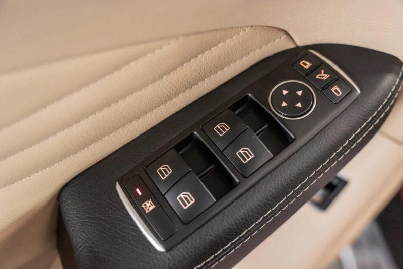 Mercedes-Benz GLE 450 AMG МАНОРАМА, снимка 15 - Автомобили и джипове - 51181406