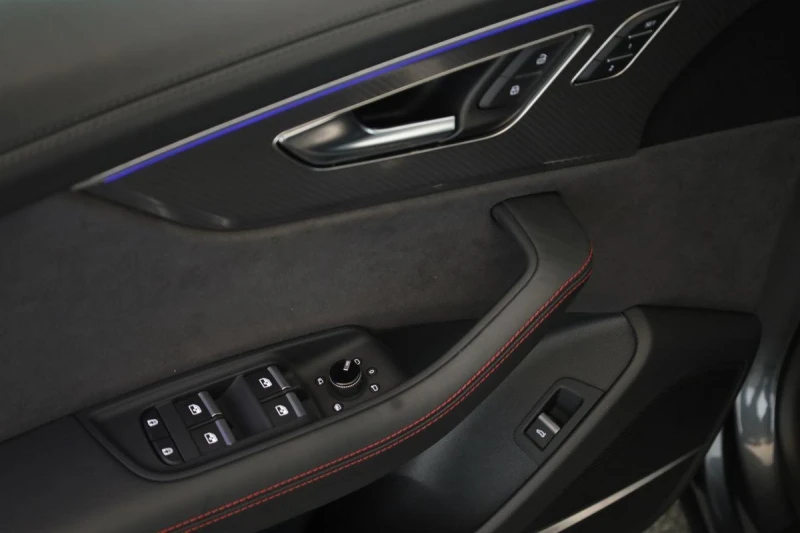 Audi RSQ8 PERFROMANCE/CERAMIC/CARBON/HEAD UP/B&O/MATRIX/360/, снимка 7 - Автомобили и джипове - 53280942
