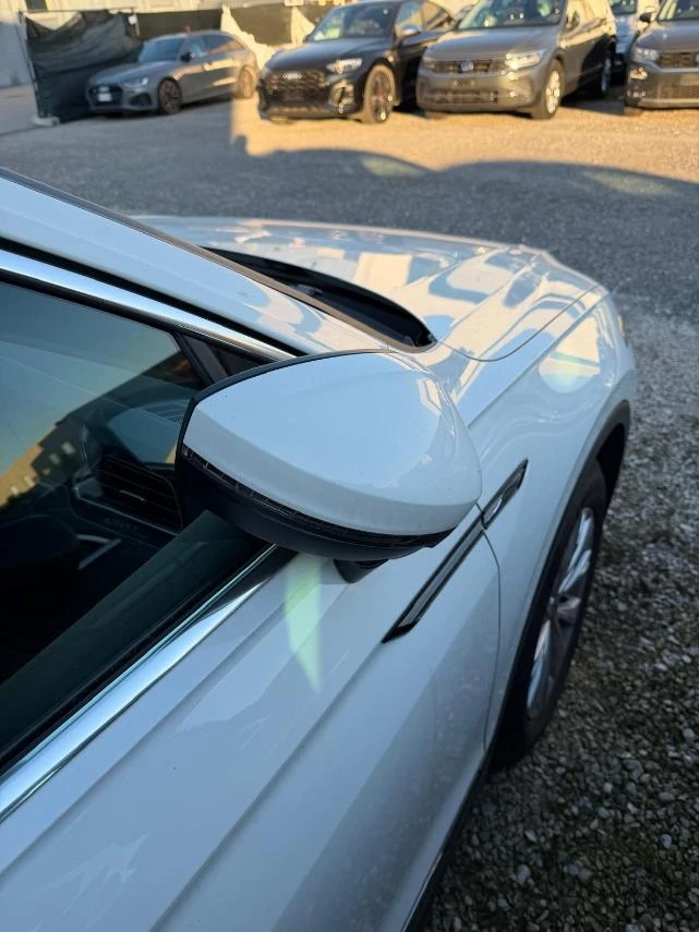 VW Tiguan ОЧАКВАН ВНОС!DSG-2022г2.0TDi-150кс-FACE!, снимка 7 - Автомобили и джипове - 53140980