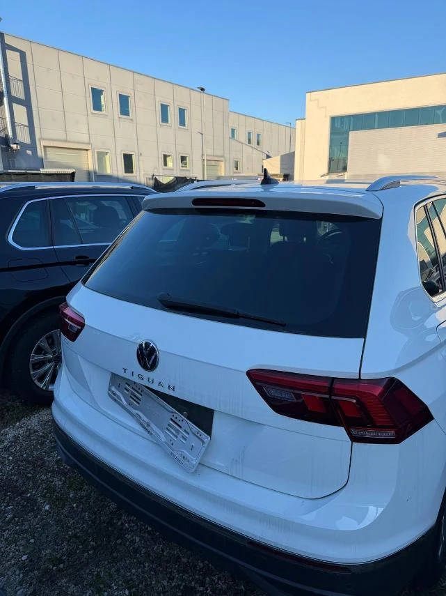 VW Tiguan ОЧАКВАН ВНОС!DSG-2022г2.0TDi-150кс-FACE!, снимка 5 - Автомобили и джипове - 53140980