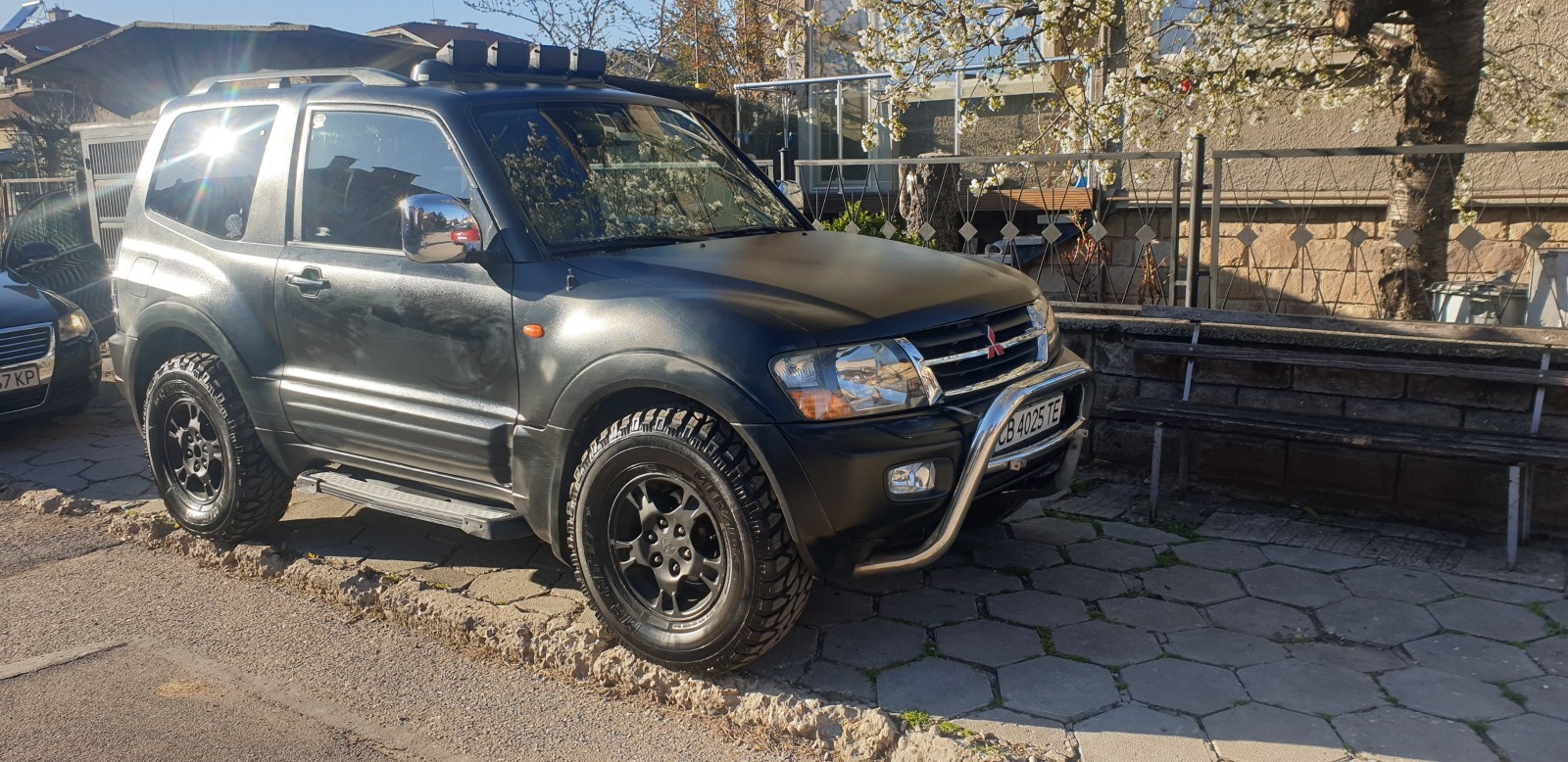 Mitsubishi Pajero 3.2 - изображение 1