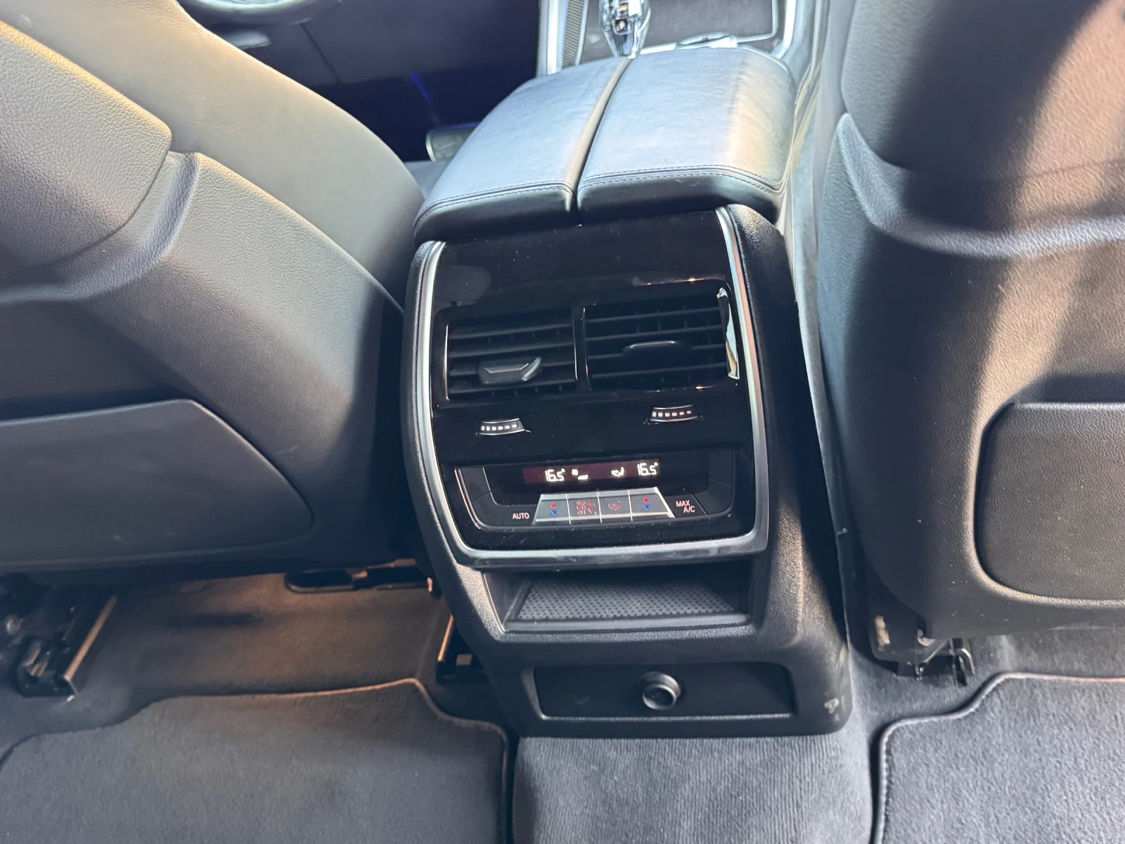 BMW X6 М50i - изображение 8