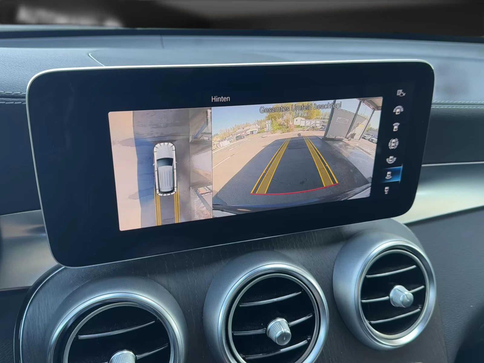 Mercedes-Benz GLC 300 AMG/320HP/HUD/LED/CAM/AHK/DISTRONIC/203g | Mobile.bg   11