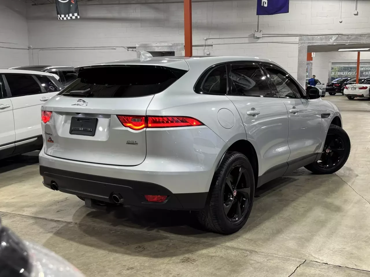 Jaguar F-PACE PRESTIGE* ОБДУХ* MERIDIAN* ДИГ.ТАБЛО* AMBIENT*  - изображение 3