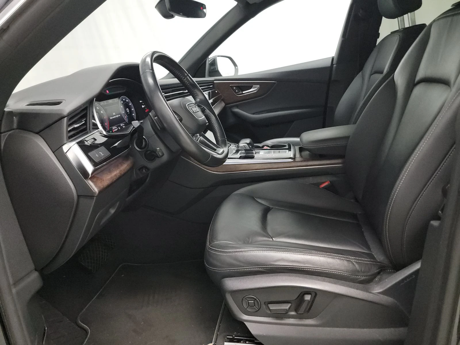 Audi Q8 * PREMIUIM* DIGITAL* MEMORY* PANO - изображение 9