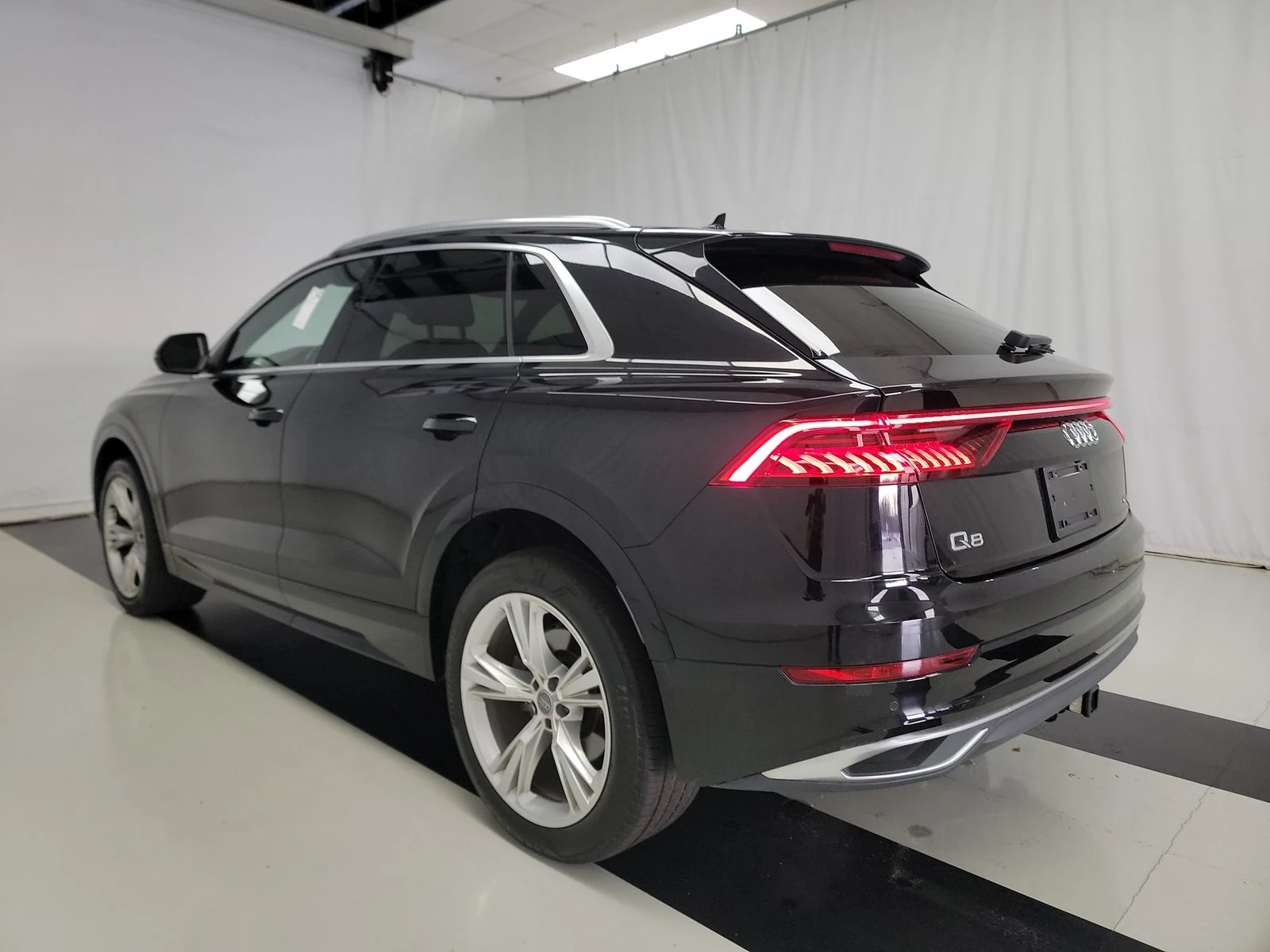 Audi Q8 * PREMIUIM* DIGITAL* MEMORY* PANO - изображение 2