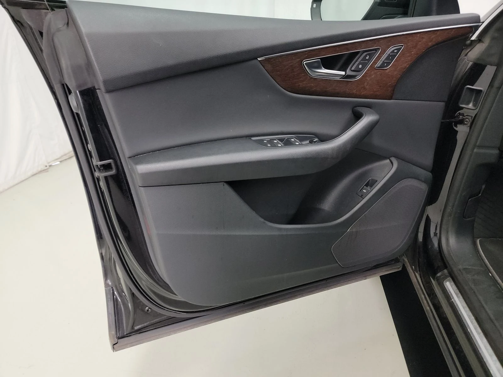 Audi Q8 * PREMIUIM* DIGITAL* MEMORY* PANO - изображение 8