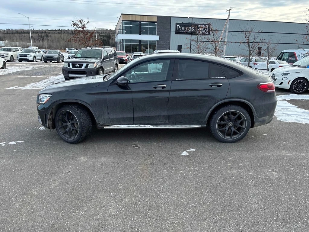 Mercedes-Benz GLC 300 2023 * CARFAX * БЕЗ ПЪРВОНАЧАЛНА ВНОСКА - изображение 3