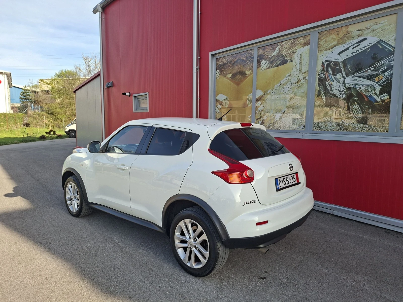 Nissan Juke 1.6  бензин 16v. ТОП , снимка 4 - Автомобили и джипове - 54230321