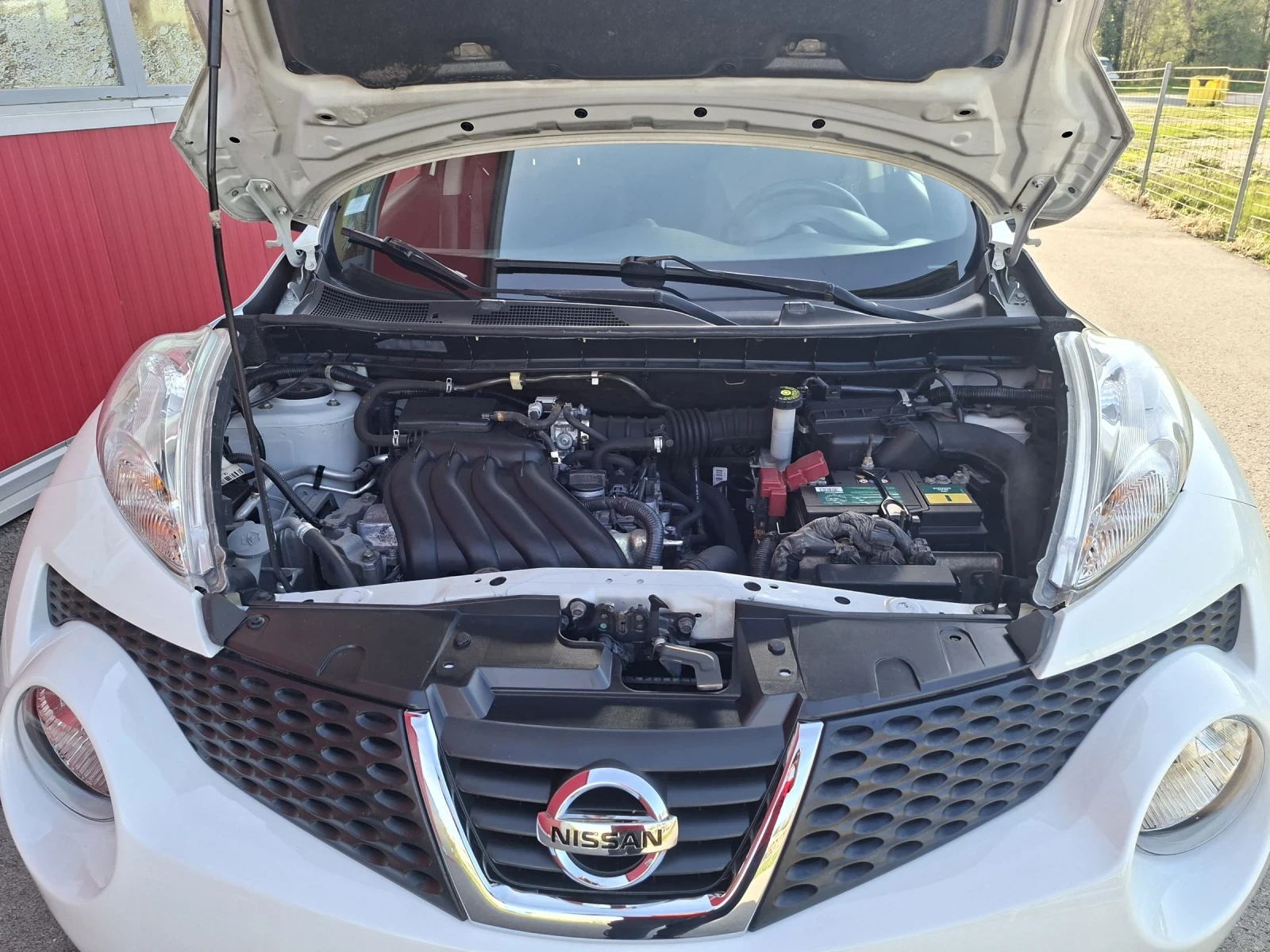 Nissan Juke 1.6  бензин 16v. ТОП , снимка 14 - Автомобили и джипове - 54230321