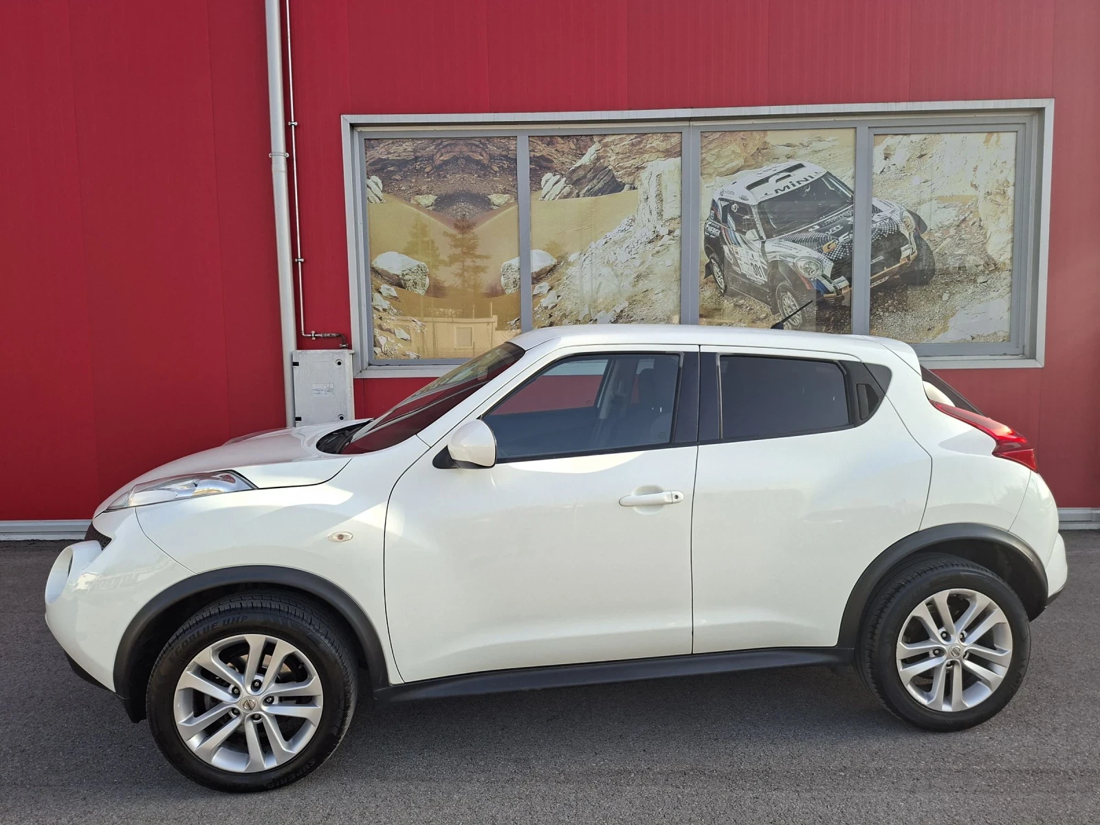 Nissan Juke 1.6  бензин 16v. ТОП , снимка 5 - Автомобили и джипове - 54230321