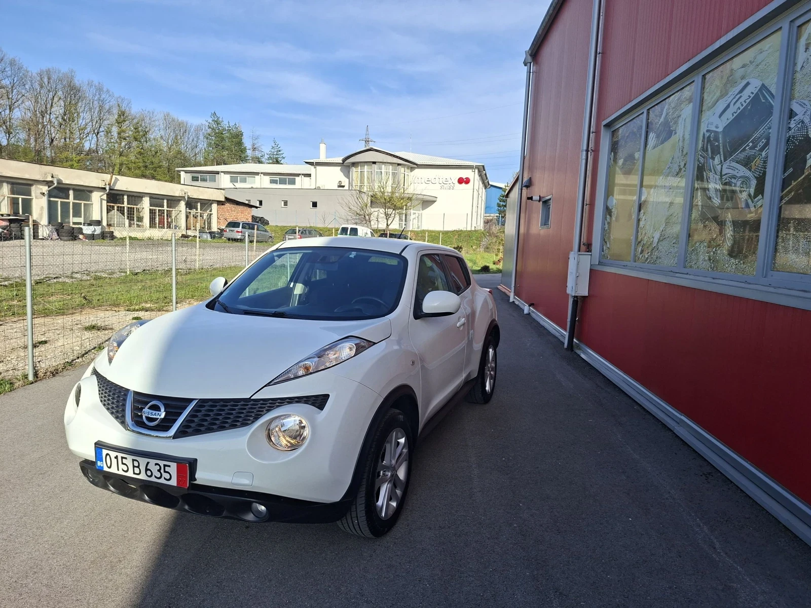 Nissan Juke 1.6  бензин 16v. ТОП , снимка 2 - Автомобили и джипове - 54230321