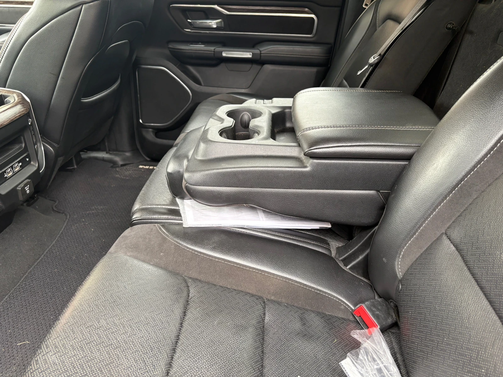 Dodge RAM 1500 5.7 HEMI LARAMIE, снимка 14 - Автомобили и джипове - 54494704