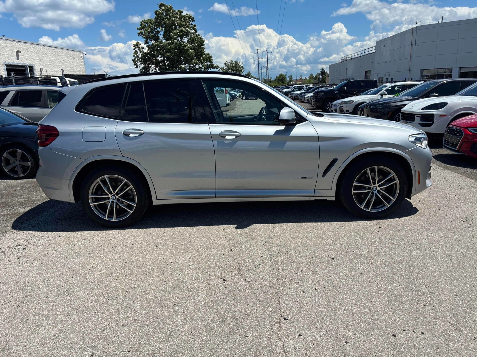 BMW X3 xDrive30i * No Accident* ПАНОРАМА * CARFAX, снимка 4 - Автомобили и джипове - 54974636