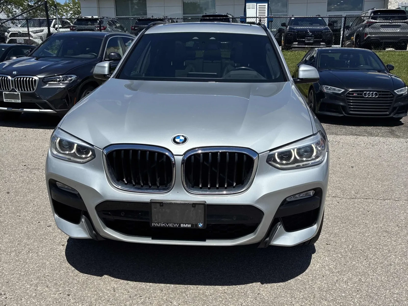 BMW X3 xDrive30i * No Accident* ПАНОРАМА * CARFAX, снимка 2 - Автомобили и джипове - 54974636