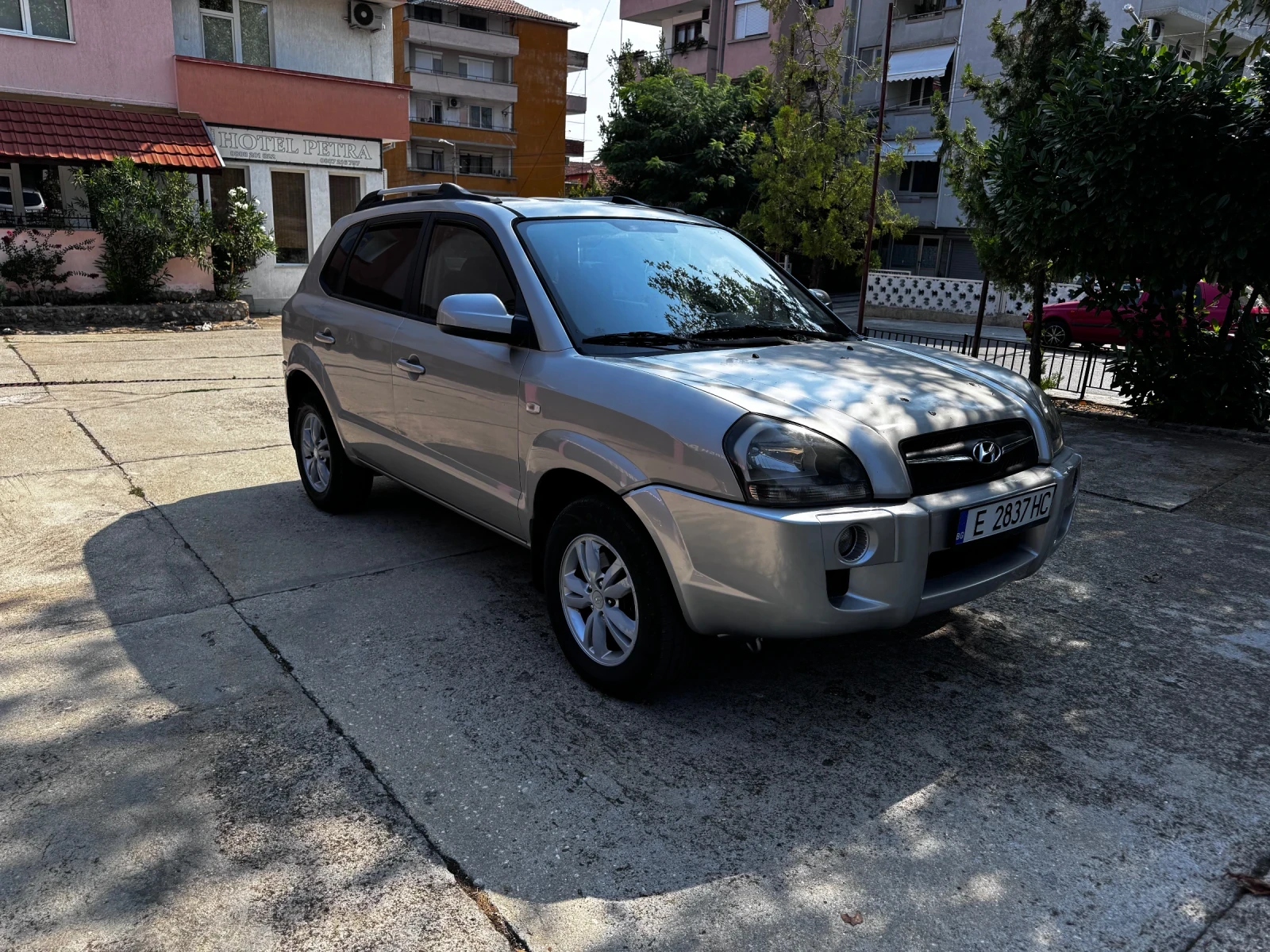 Hyundai Tucson * TOP* ОРИГИНАЛНА ГАЗ - НОВИ ГУМИ, снимка 7 - Автомобили и джипове - 55776623
